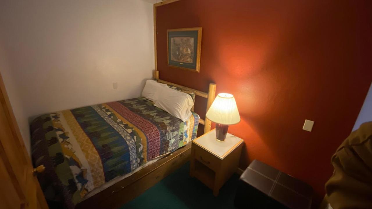 Shasta Lake Fawndale Lodge מראה חיצוני תמונה